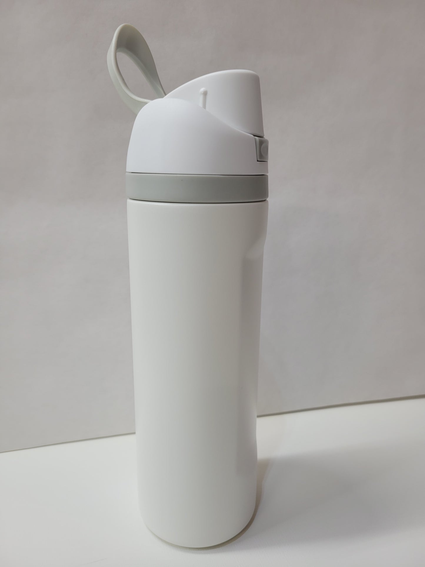 24/32oz Owala Freesip Water Bottle with Stainless Steel Insulation Sippy Cup